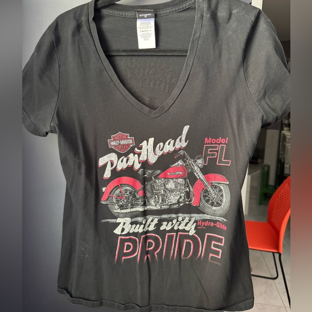 Harley-Davidson Black V-Neck Tee with Pan Head
